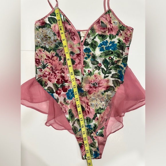 Vintage Victoria’s Secret Floral Bodysuit Lingerie Petite XS/S Button Crotch - Picture 7 of 10